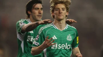 أرقام فلكية تهدد بقاء نجوم نيوكاسل أمام أطماع مانشستر يونايتد وليفربول وسيتي